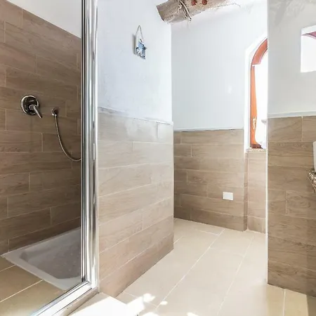 Maricciolu Suites And Apartment *