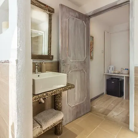 Maricciolu Suites And Apartment *